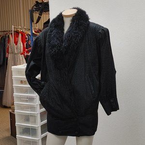 GENUINE LEATHER/FUR WOMANS COAT SIZE M BY PELLE STUDIO FEATURING THINSULATE